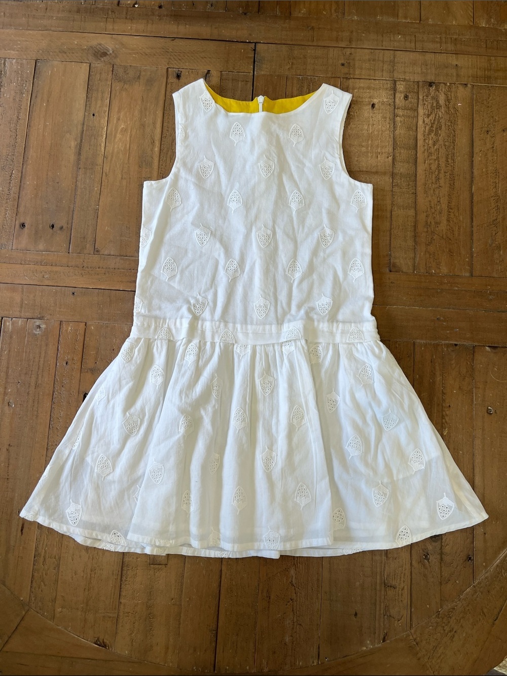 Mini Boden white strawberry embroidered drop waist sleeveless dress 7-8 years - Picture 1 of 6